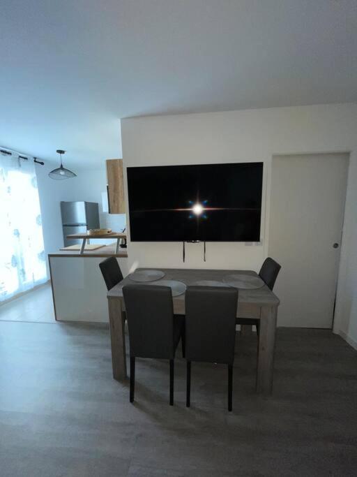 Superbe Appartement Tres Confortable Serris Exterior foto